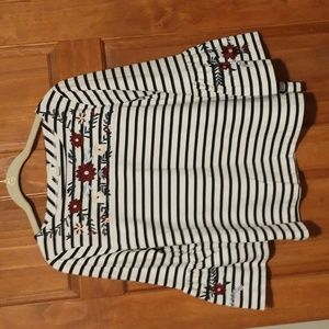 J. Crew woman's size M cotton top with bell sleeves and embroidered bodice